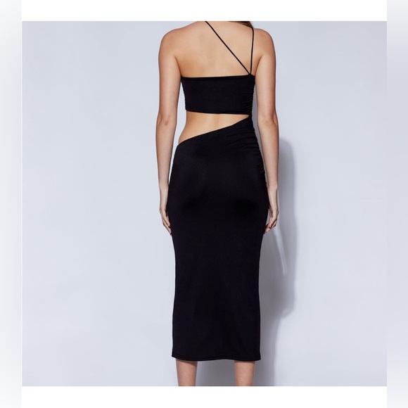 Keira Side Cut Out Midi Dress - Black - Picture 2 of 4